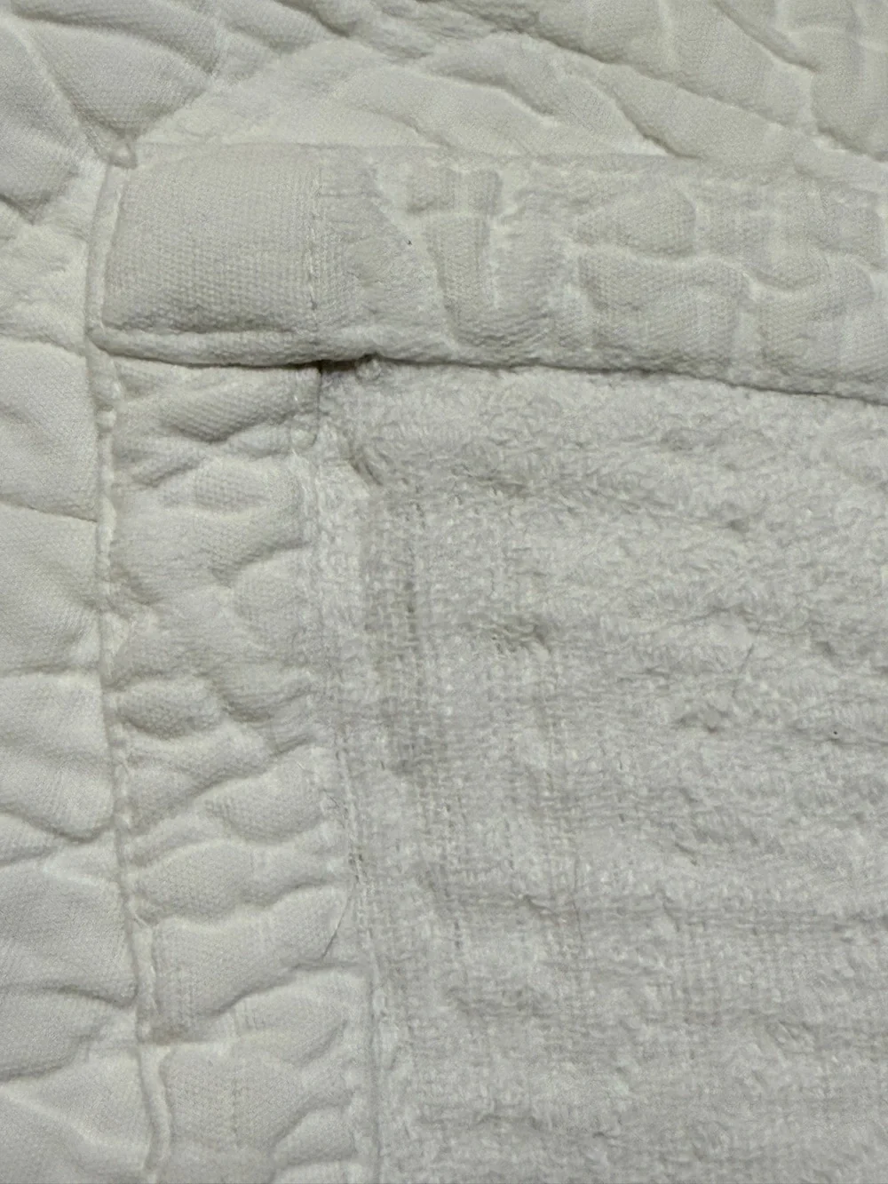 Pottery Barn Belgian Flax Linen Floral Stitch Coverlet White Queen 89x93 EUC